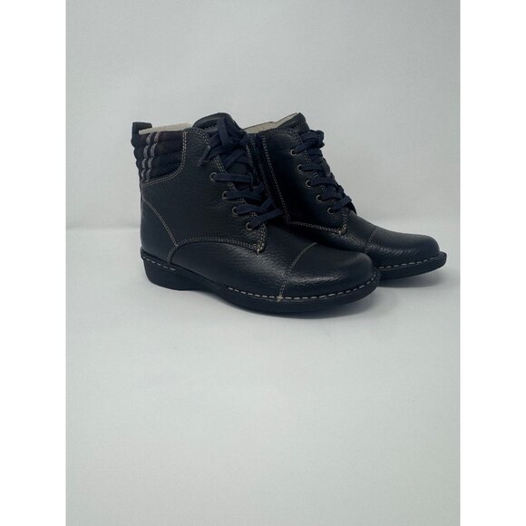 Clarks Navy Leather Whistle Bea Flannel Detail Ankle Boots 7 New with Box - Picture 1 of 8